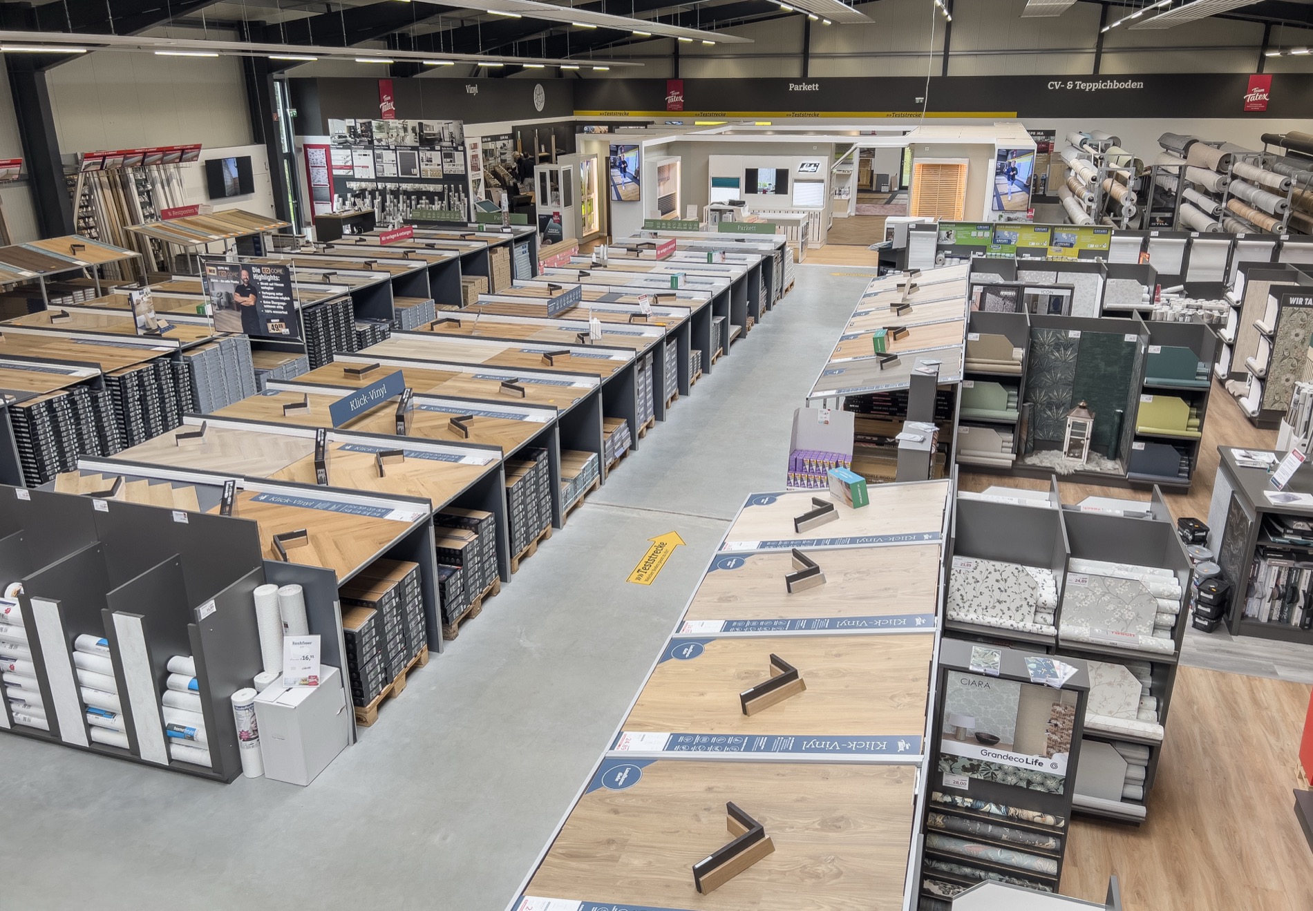 Die große Bodenausstellung von Team Tatex – Vinyl, Parkett, Teppich und Tapeten auf einen Blick